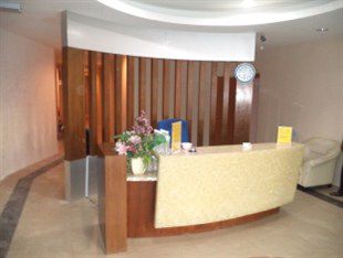 New Wave Vines Hotel Seri Kembangan Exterior foto